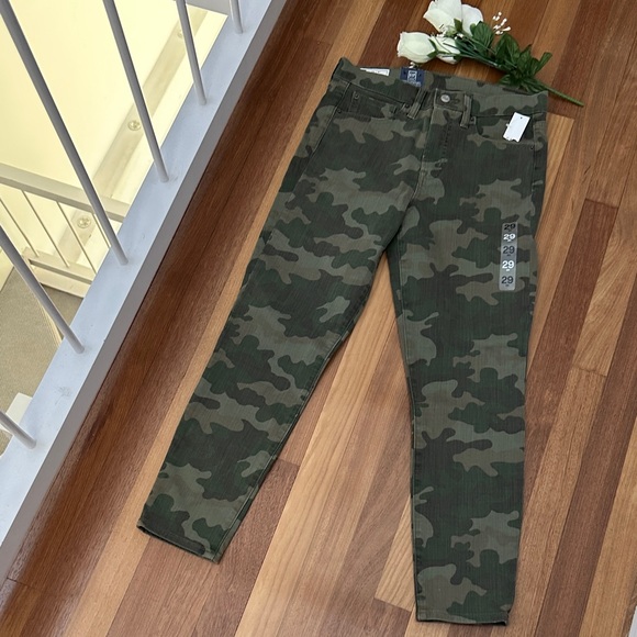 GAP Denim - GAP Green Camouflage High-Rise Jeans